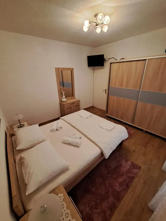 Apartments Ivica Starigrad Paklenica