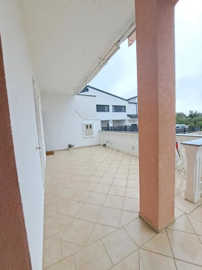 Apartments Ivica Starigrad Paklenica